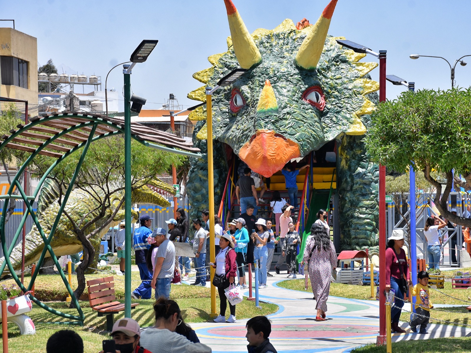  *PARQUE 'LOS CCORITOS' PRESENTARÁ SHOW ESPECIAL POR FIESTAS PATRIAS