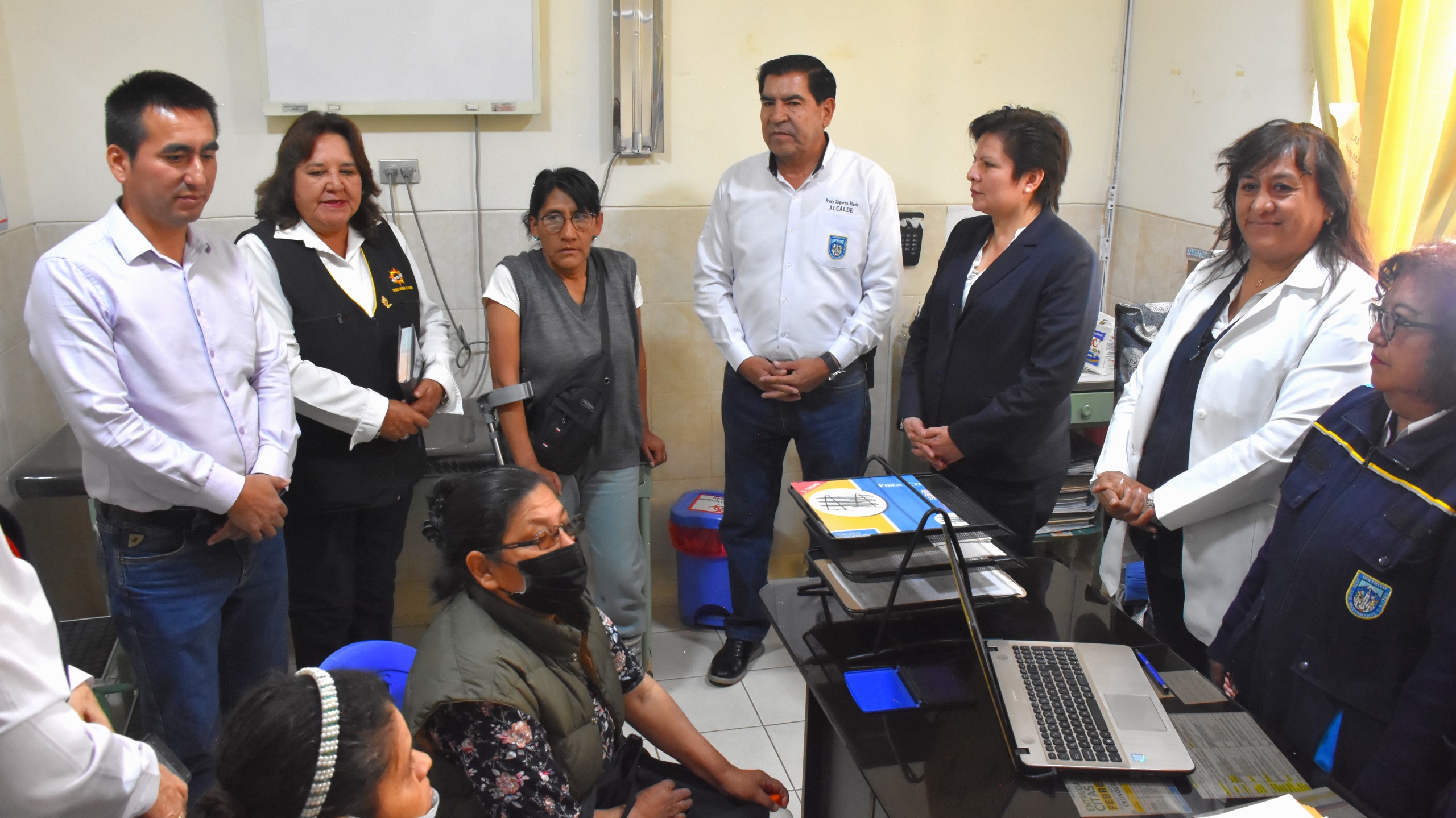 BUSTAMANTE Y RIVERO ES EL PRIMER DISTRITO EN AREQUIPA EN HABILITAR CENTRO DE SALUD PARA ENTREGAR CAR